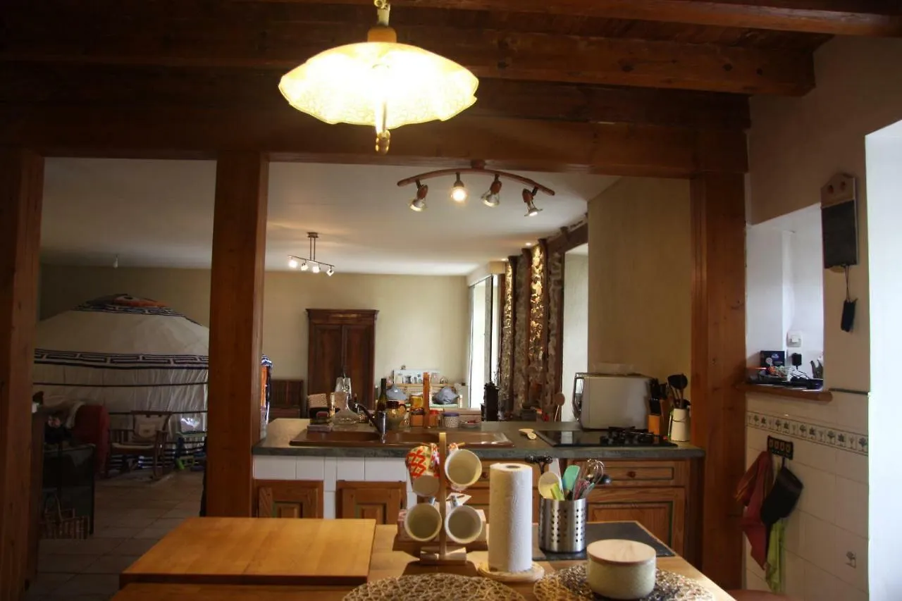 La Parenthese Insolite Saint-Hostien Holiday home