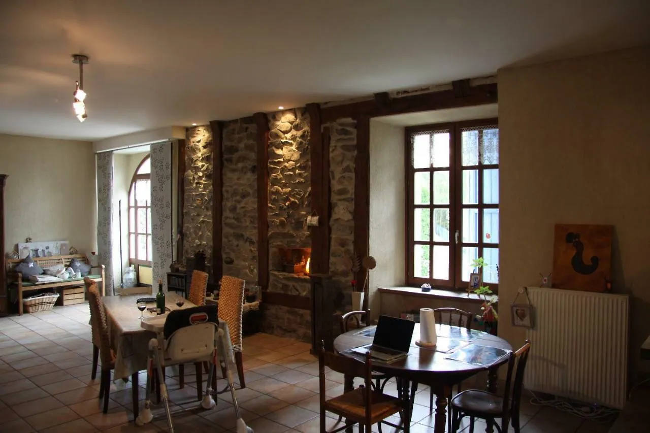 La Parenthese Insolite Saint-Hostien France